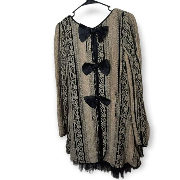 Ryu Long Sleeve Dress with Bows sz S - Picture 4 of 7